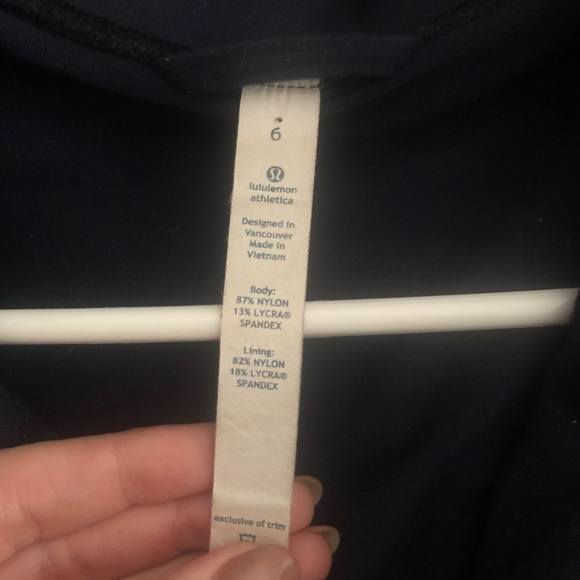 Lululemon jacket - Picture 3 of 6